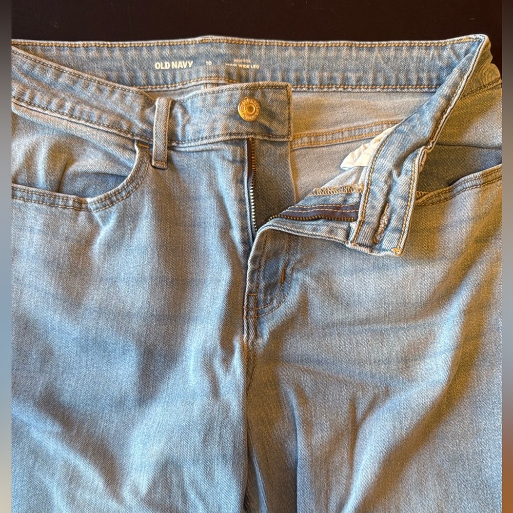 Old Navy High Rise Wow Wide Leg Light Blue Denim Jeans